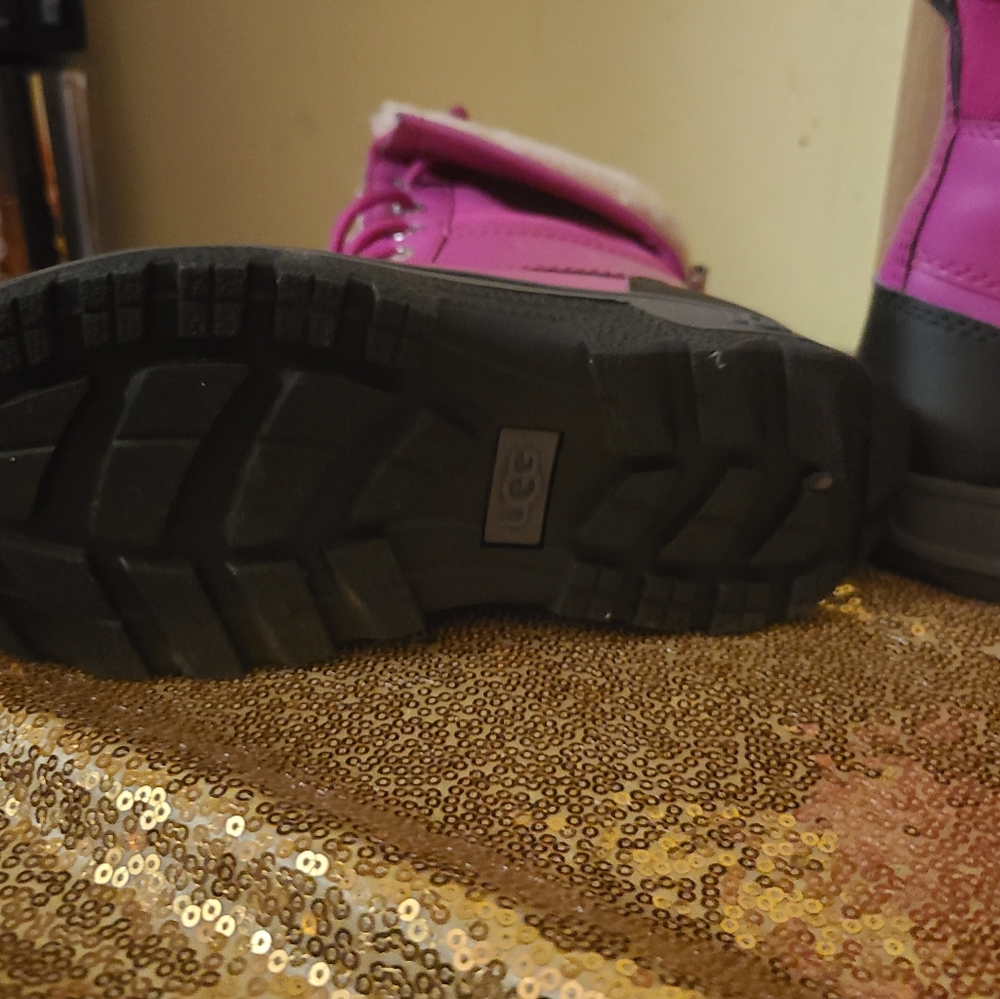 Boots - Picture 2 of 3